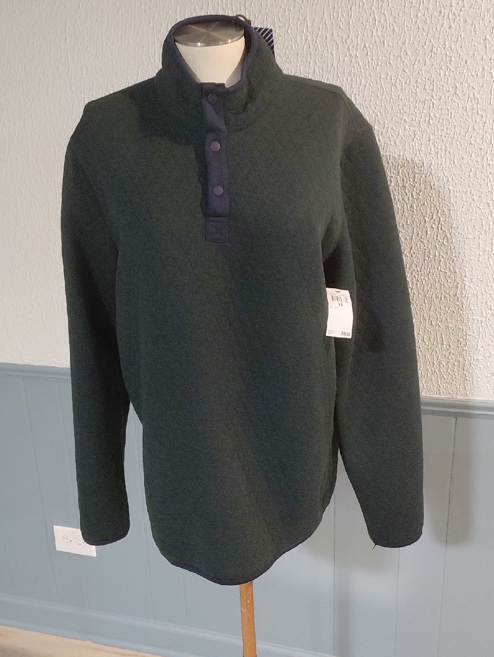 Men's Quilted Snap-Placket Zip Mock Neck Sweater in Dark Green